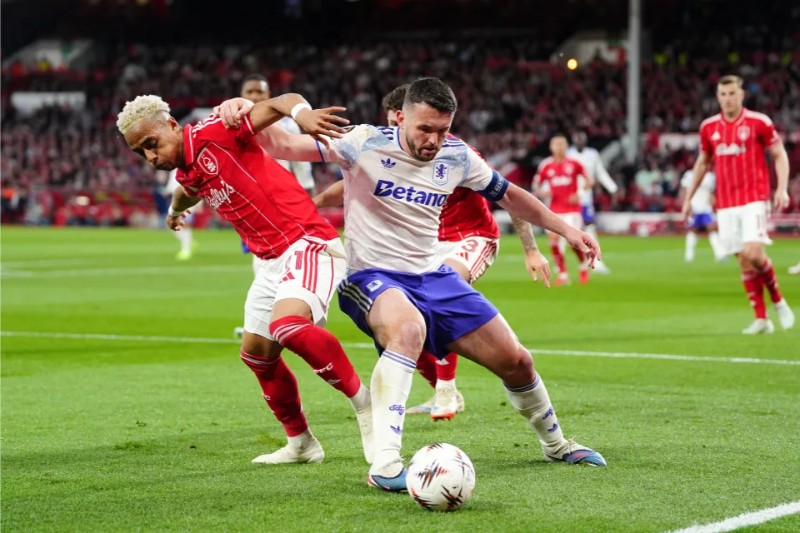Aston Villa khó đánh bại được Nottingham Forest